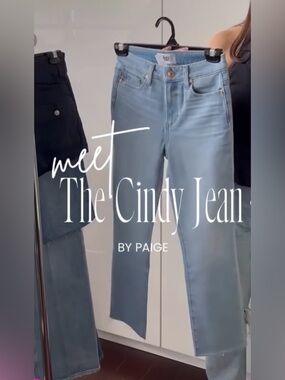 PAIGE Denim Cindy Crop Bootcut Kokomo Blue Jeans 30